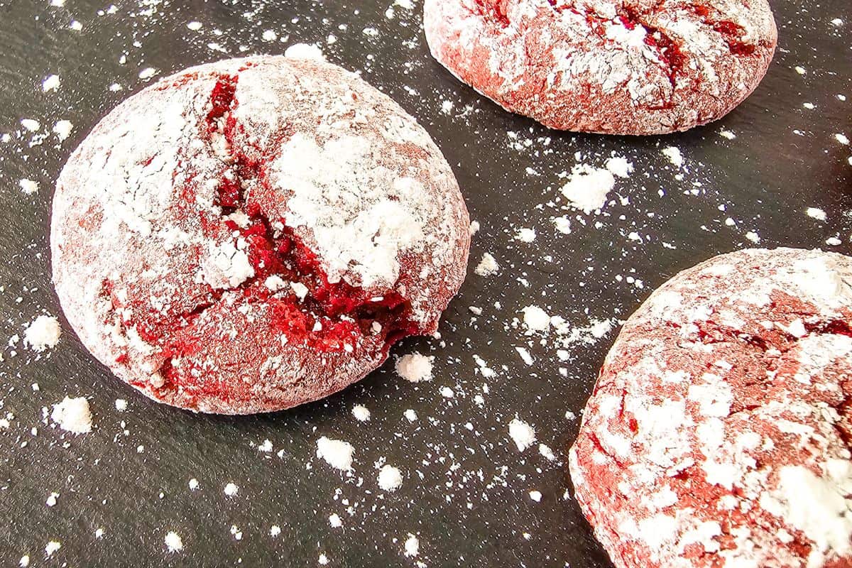 red velvet cookies with powdered sugar