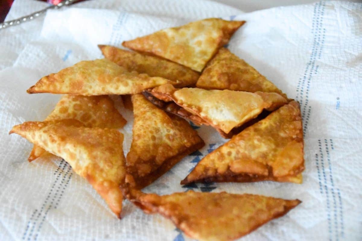 fried wontons on paper towels