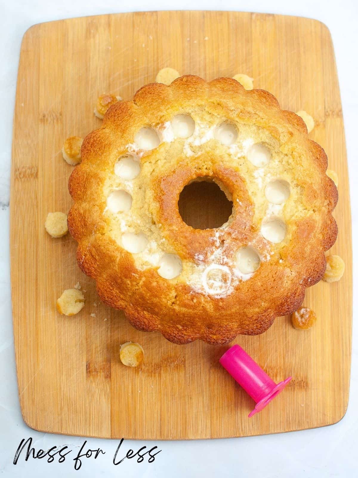 cutting holes in bundt cake
