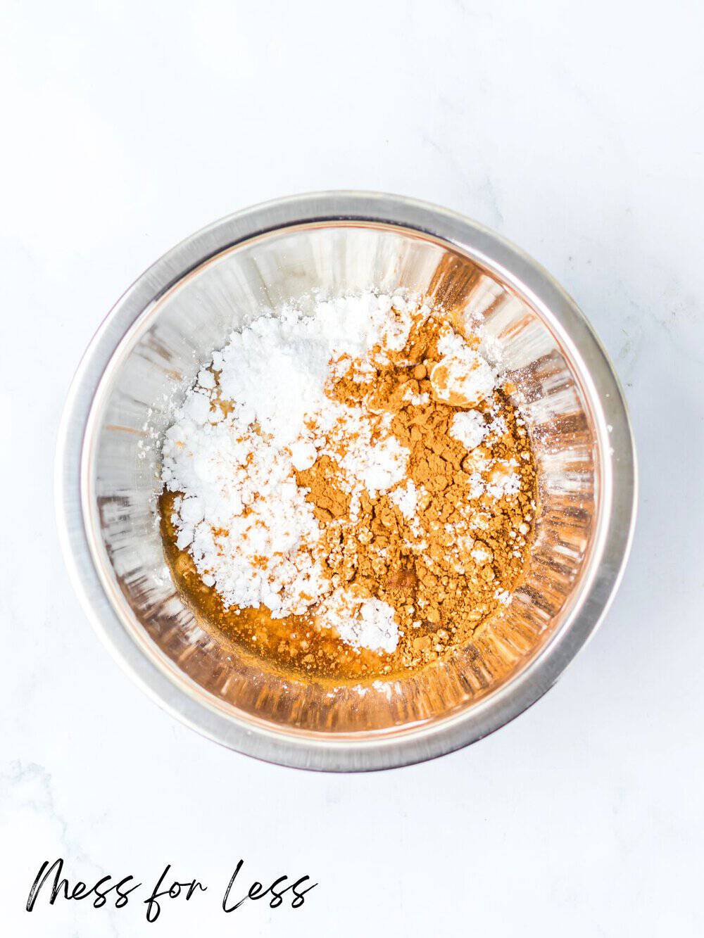 Cinnamon and powdered sugar in bowl