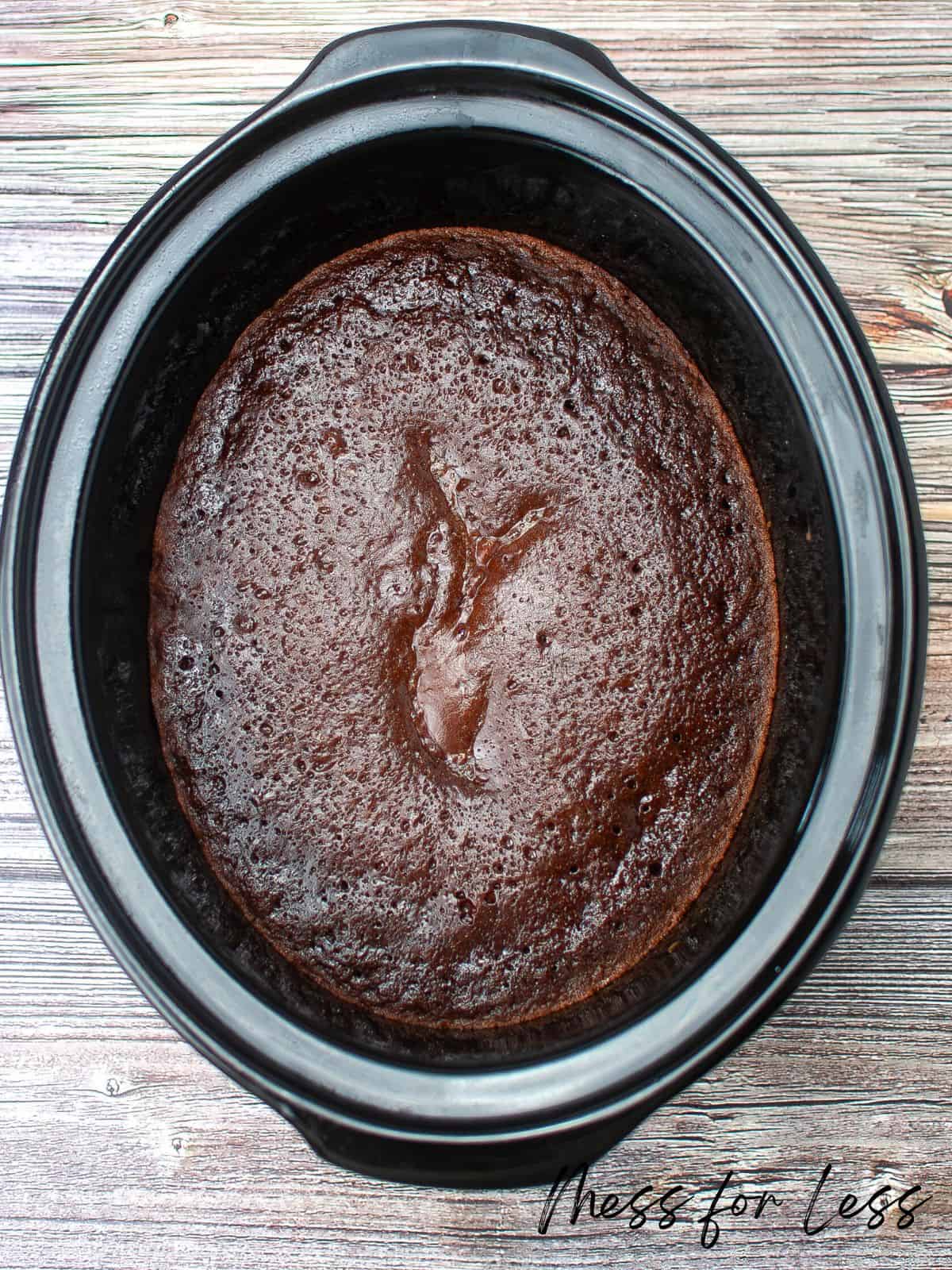 cooked chocolate cake in crock pot