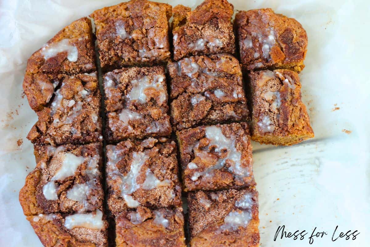 Sliced Blondies with icing
