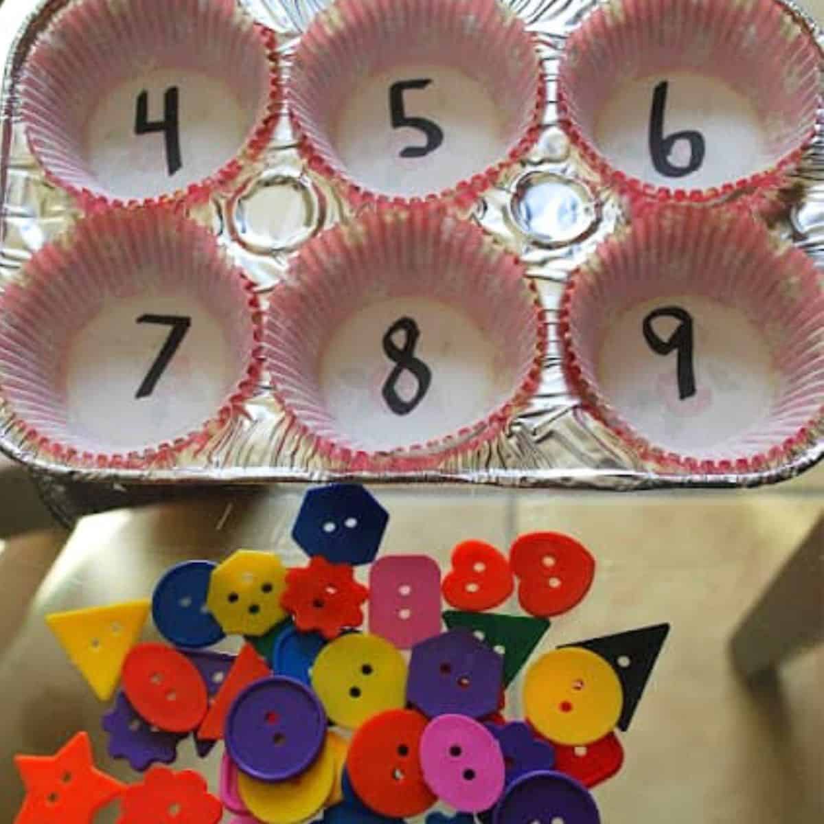 Counting Game with Buttons and Muffin Cups